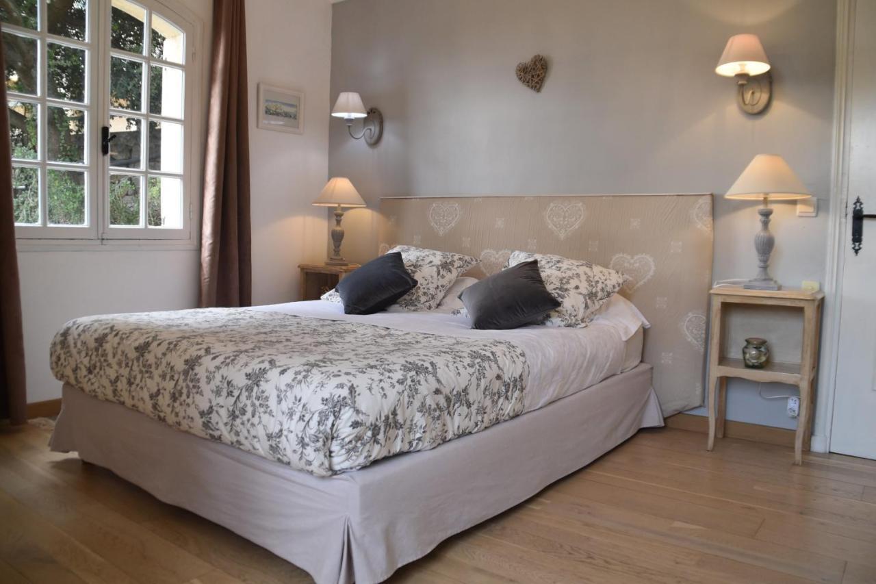 Bed and Breakfast Le Mazet De Tourrettes Esterno foto