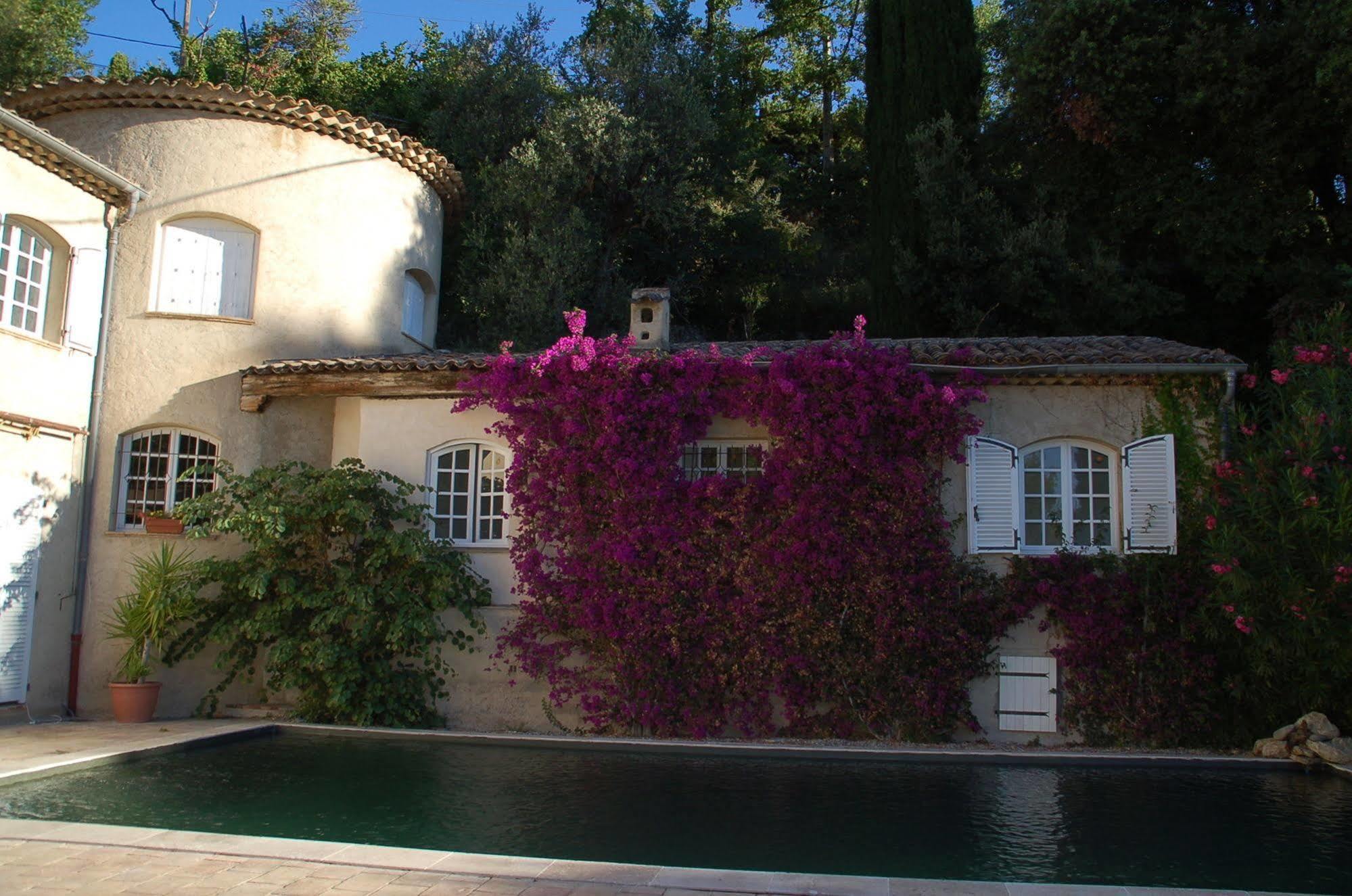 Bed and Breakfast Le Mazet De Tourrettes Esterno foto